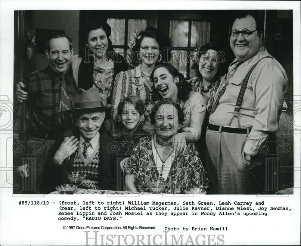 1987 Press Photo &quot;Radio Days&quot; Movie Cast Members - pip26228- Historic Images