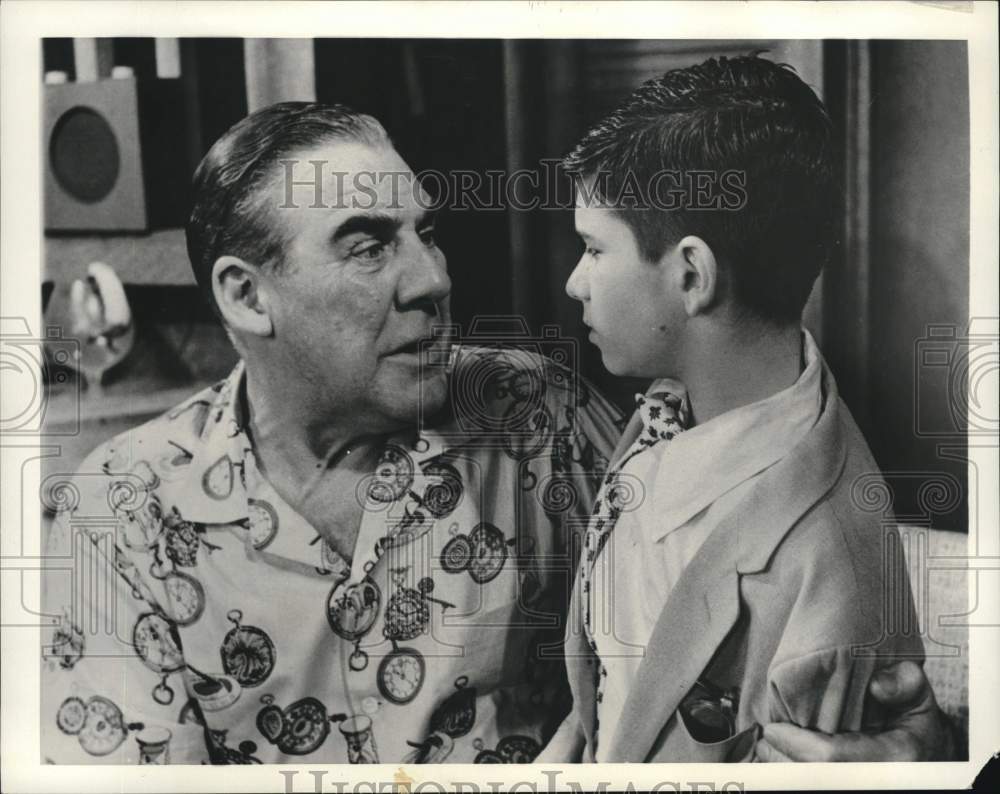 1957 Press Photo Paul Douglas &amp; Tommy White in &quot;A Hole in the Head&quot; Play- Historic Images