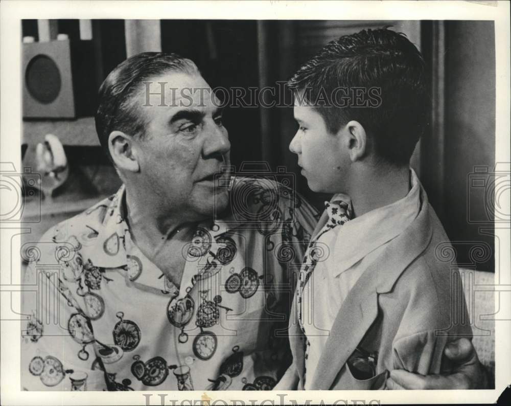 1957 Press Photo Paul Douglas & Tommy White in "A Hole in the Head" Play- Historic Images