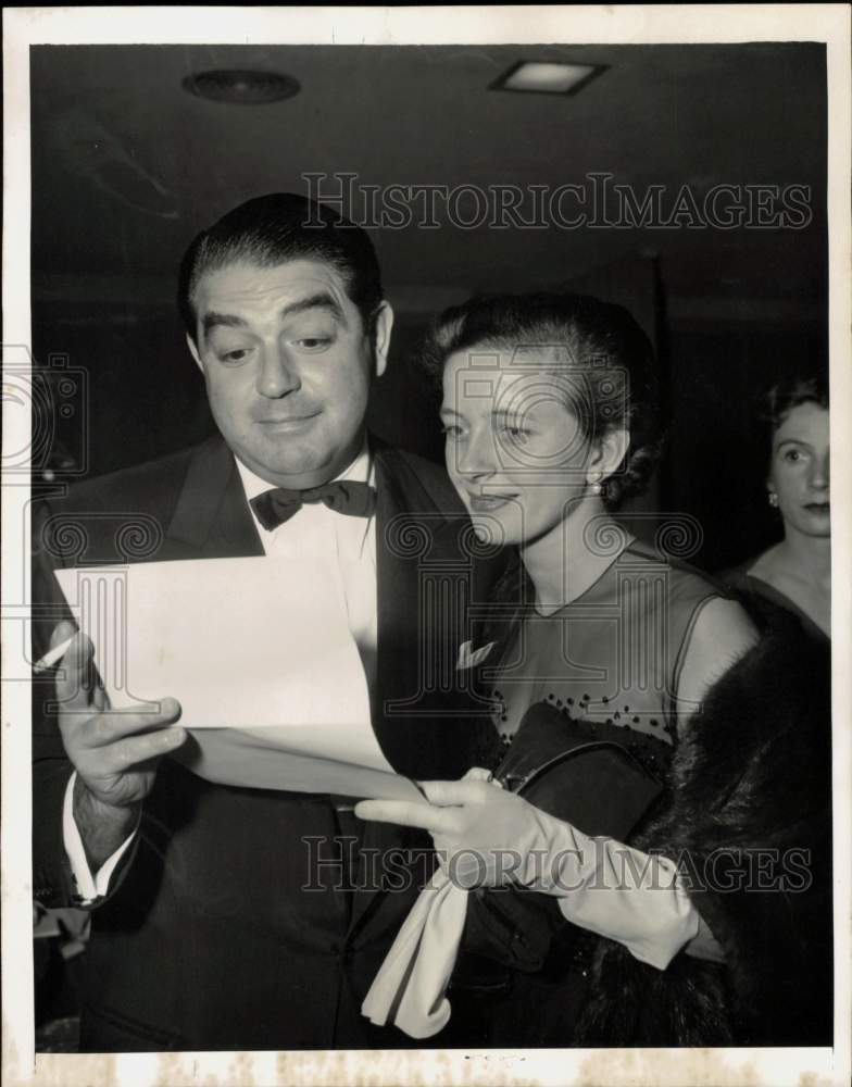 1954 Press Photo Kurt Kasznar and Leora Dana attend awards dinner in Hollywood- Historic Images