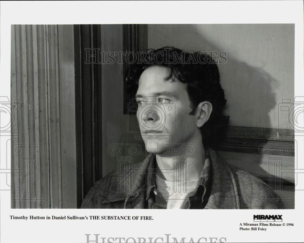 1996 Press Photo Timothy Hutton as the sensitive son in &quot;The Substance of Fire&quot;- Historic Images