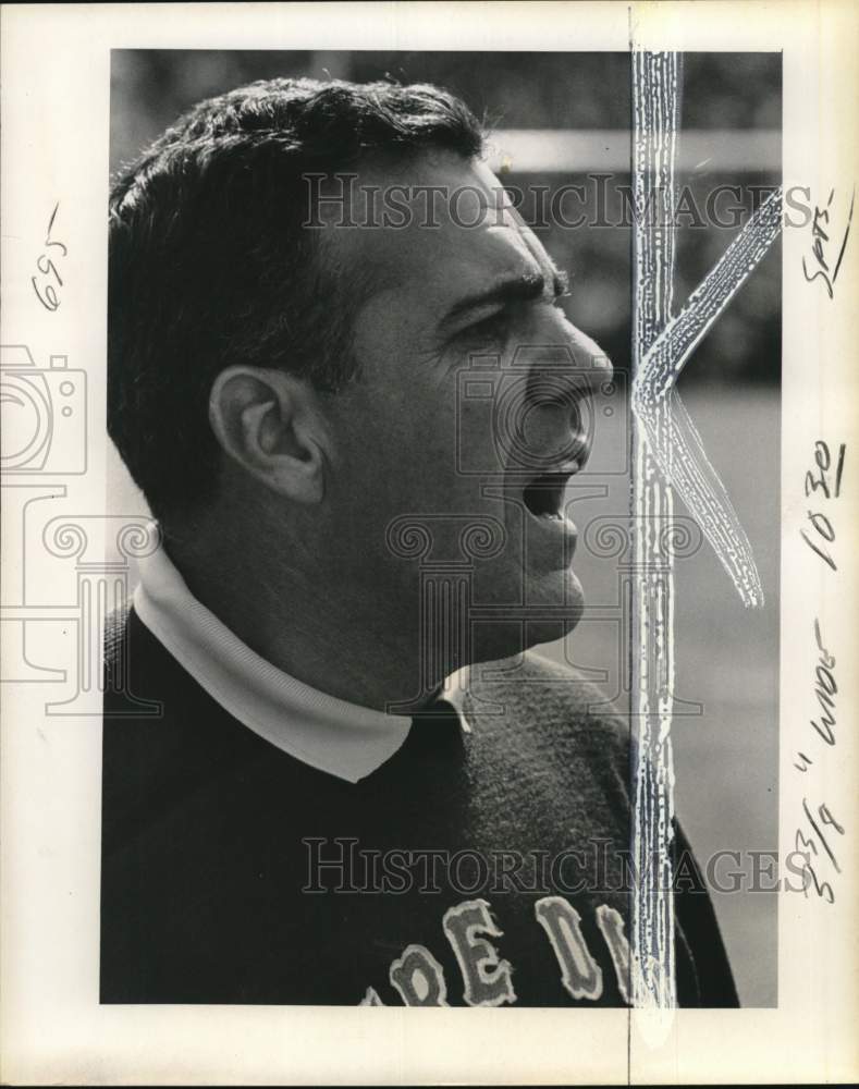 Press Photo Notre Dame college football coach Ara Parseghian - pis00627- Historic Images