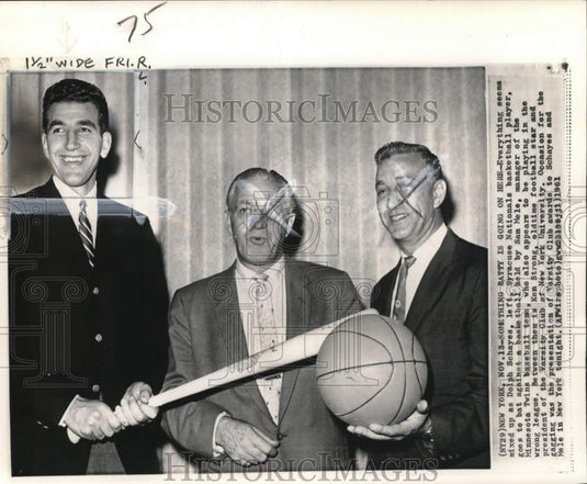 1961 Press Photo Noted sports figures attend Varsity Club awards ceremony, NY- Historic Images