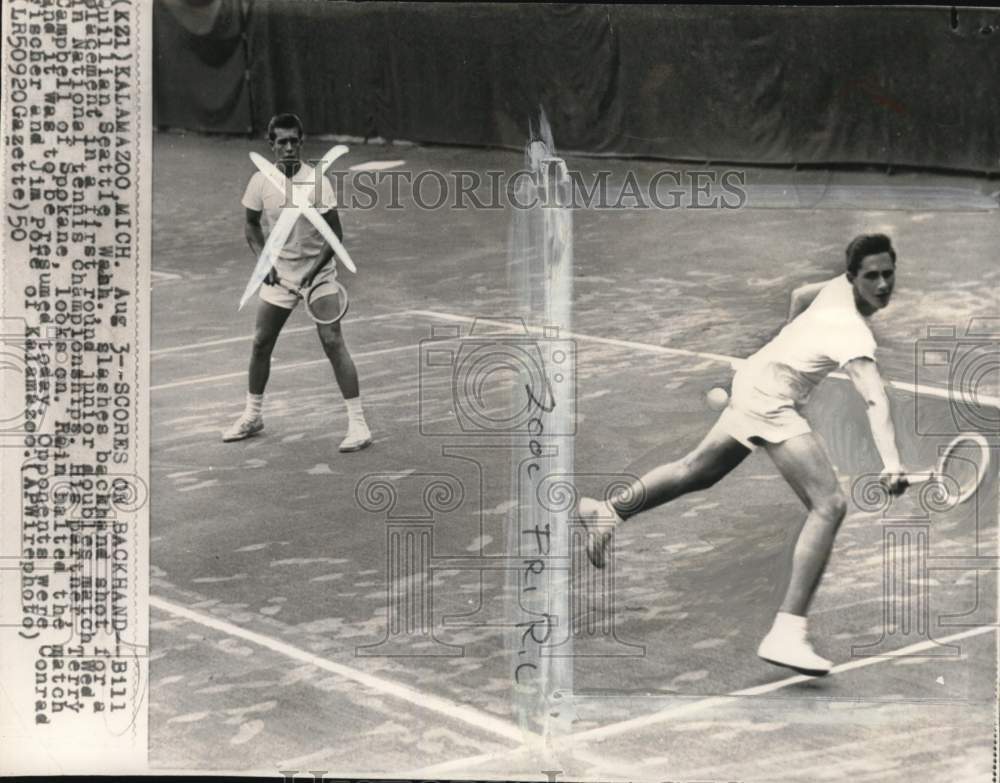 1950 Press Photo Bill Quillian slashes backhand shot with Terry Campbell, Tennis- Historic Images
