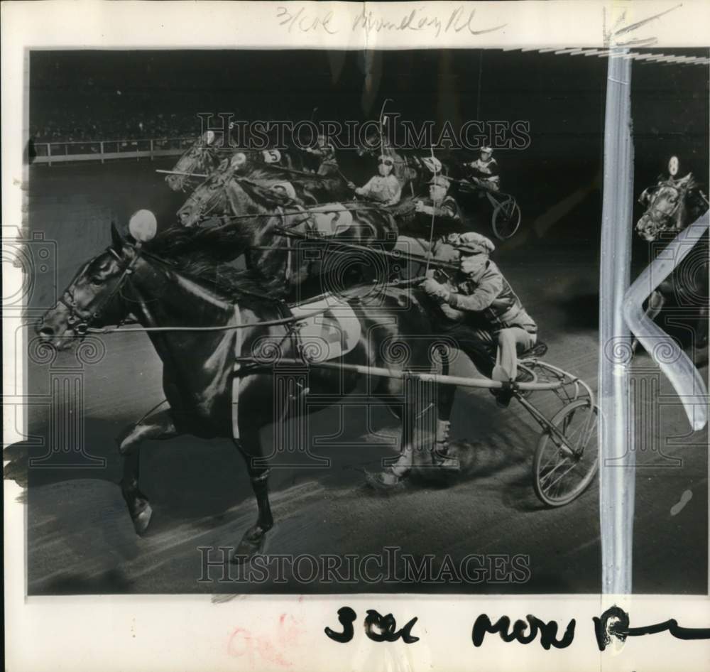 1952 Press Photo Horse racers S. Tweedie &amp; W. Myer - pis01270- Historic Images