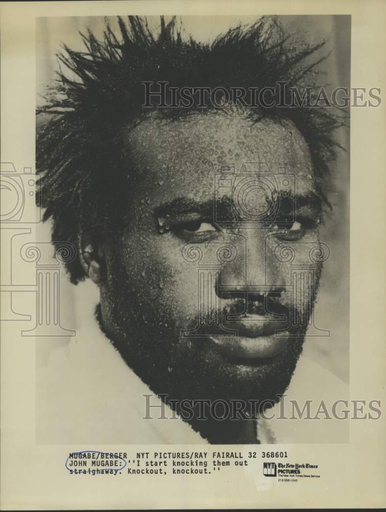 1965 Press Photo Boxer John Mugabe - pis01499- Historic Images