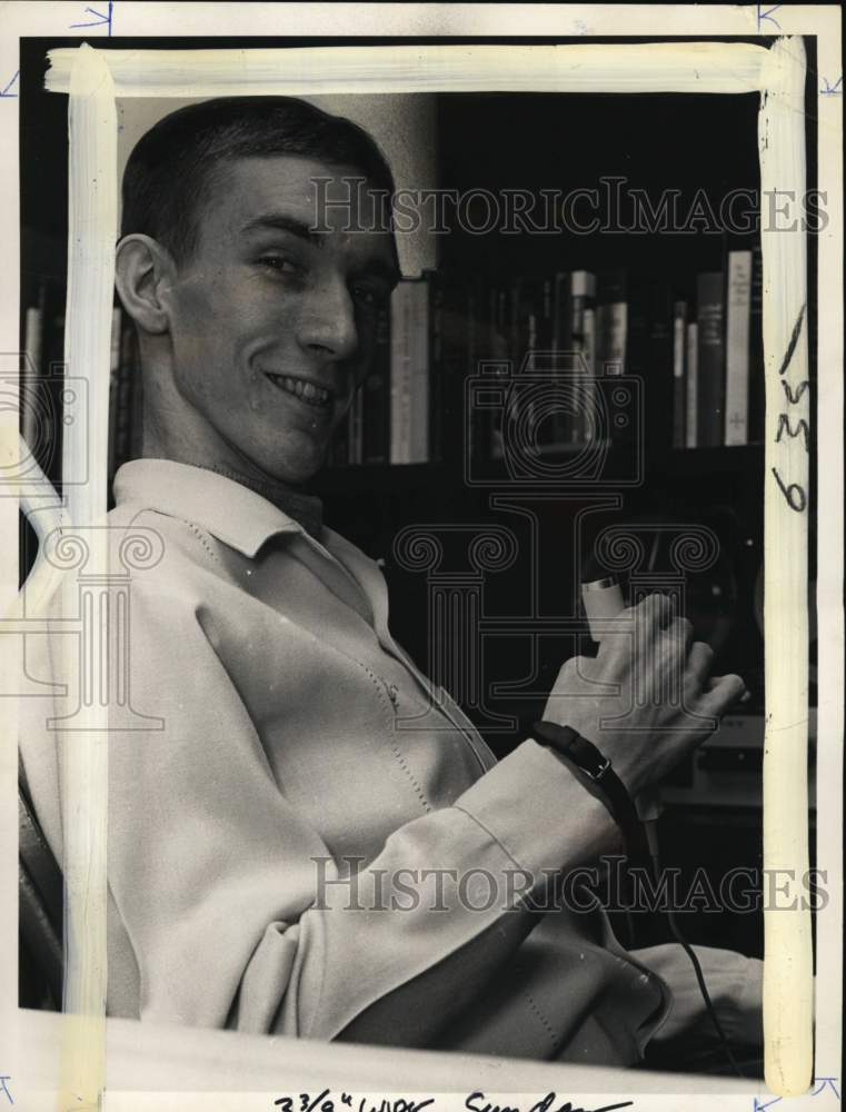 1965 Press Photo Athlete Brian Sternberg tape recording, Seattle, Washington- Historic Images