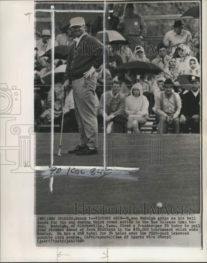 1964 Press Photo Golfer Mason Rudolph &amp; spectators, New Orleans Open, Louisiana- Historic Images