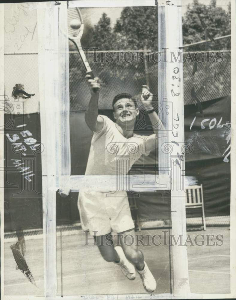1940 Press Photo Tennis player Ted Schroeder in action - pis01764- Historic Images