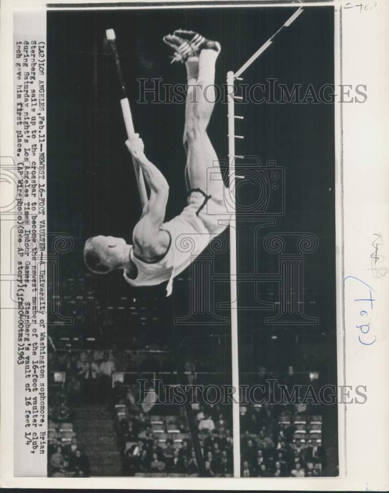 1963 Press Photo Pole vaulter Brian Sternberg, Los Angeles Times Indoor Game, CA- Historic Images