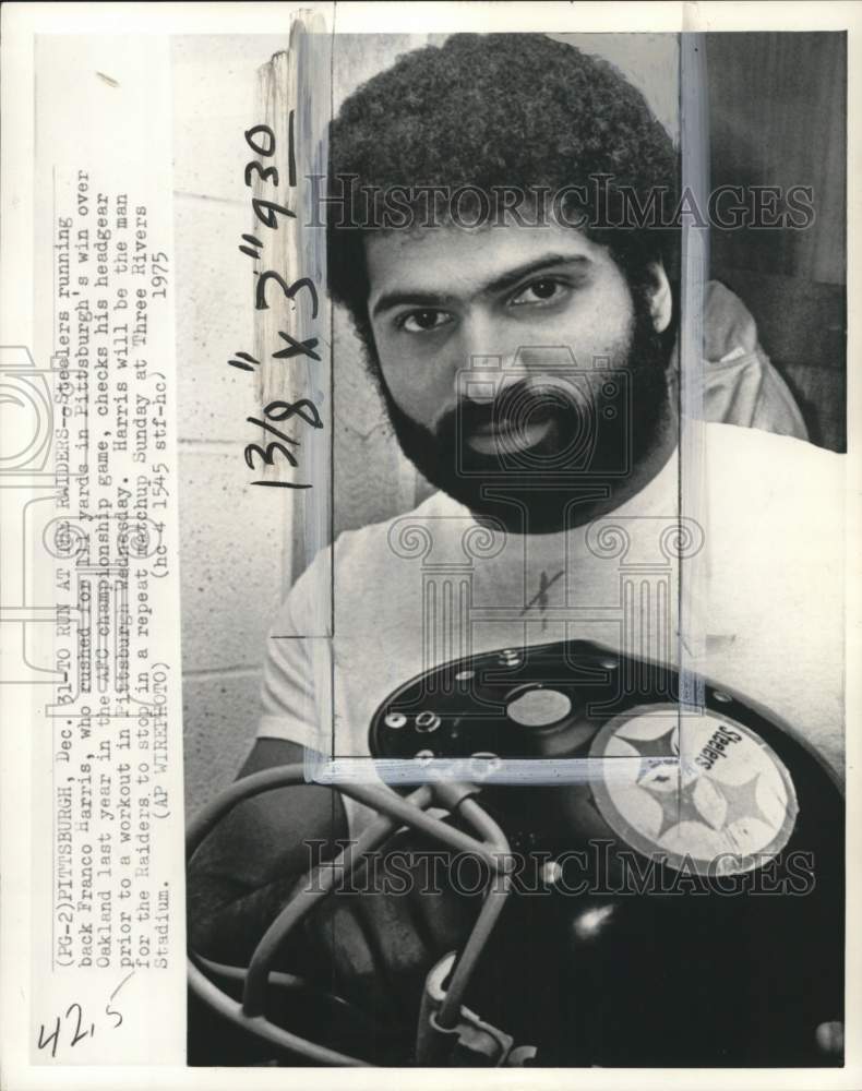 1975 Press Photo Franco Harris, Pittsburgh Steelers Football Player - pis02112- Historic Images
