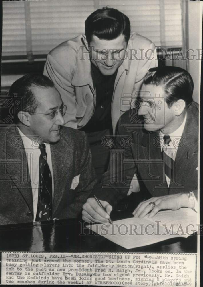 1949 Press Photo Marty Marion, Fred Saigh Jr & Erv Dusak, Cardinals baseball, MO- Historic Images
