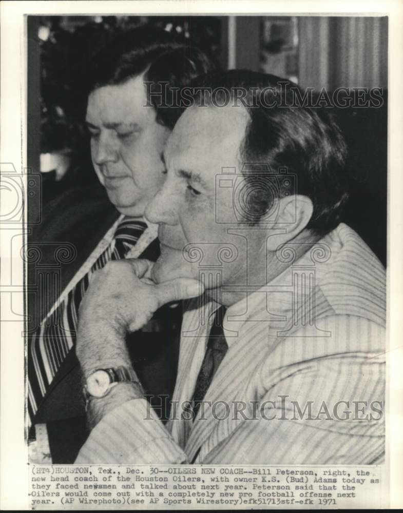 1971 Press Photo Houston Oilers&#39; football Bill Peterson &amp; K.S. Adams, TX- Historic Images