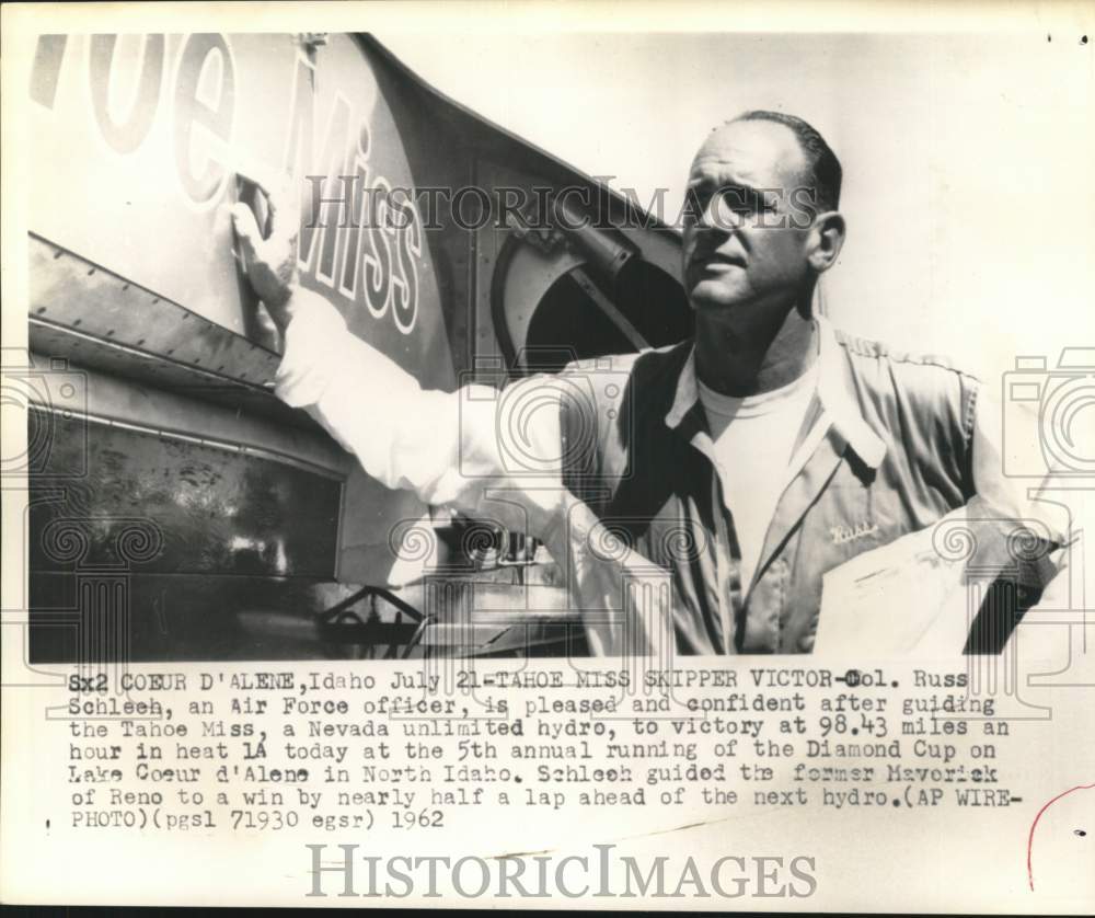 1962 Press Photo Colonel Russ Schleeh & "Tahoe Miss" hydro, Coeur D'Alene, Idaho- Historic Images