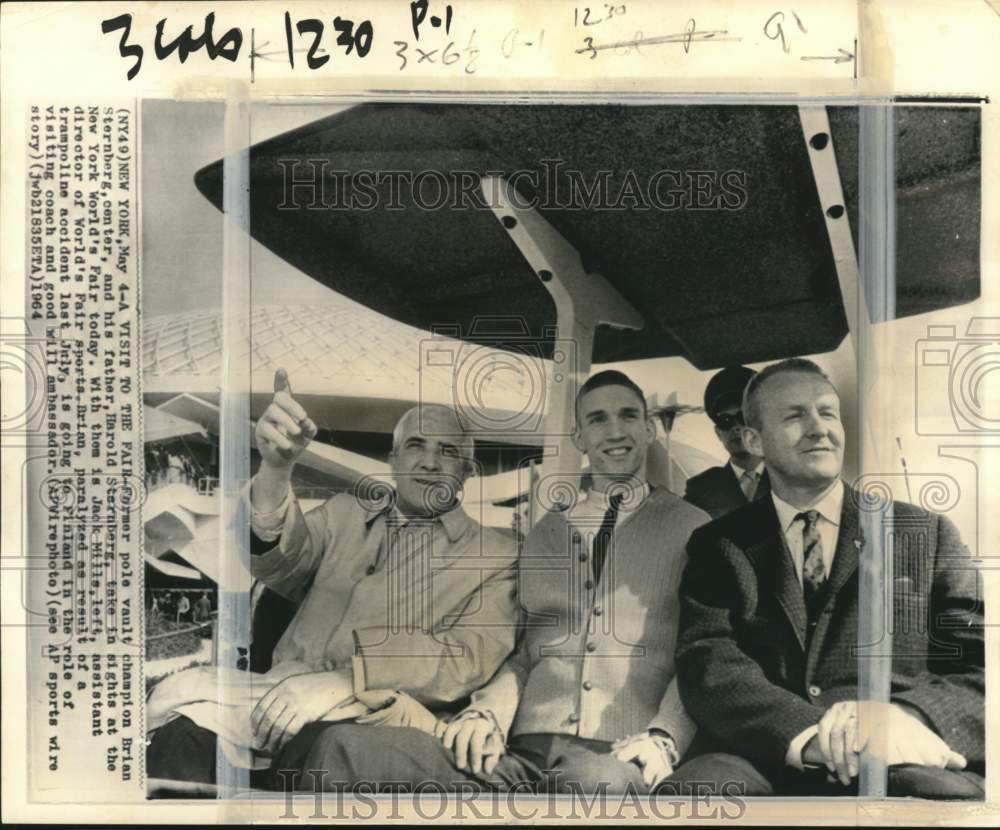 1964 Press Photo Brian Sternberg &amp; Father &amp; Jack Mills at New York World&#39;s Fair- Historic Images
