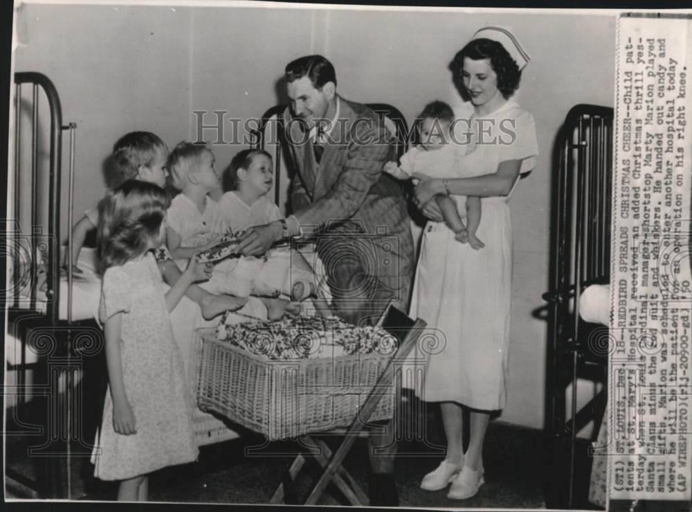 1950 Press Photo Cardinals' baseball manager Marty Marion & others, Hospital, MO- Historic Images