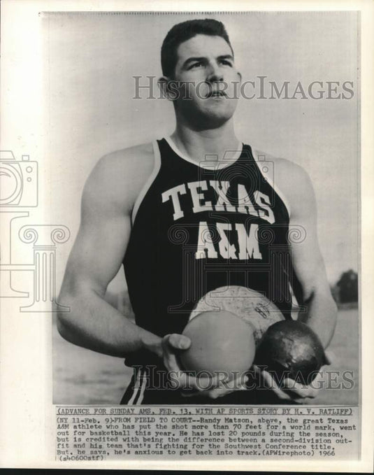1966 Press Photo Texas A&M shot put athlete Randy Matson - pis02799- Historic Images