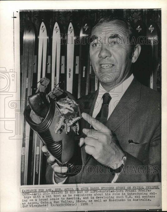 1970 Press Photo Skier Friedl Pfeifer & ski boot - pis02835- Historic Images