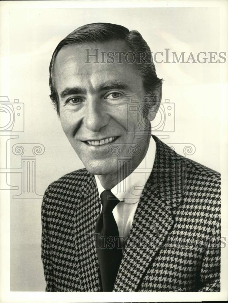 Press Photo Sportscaster Chris Schenkel - pis02902- Historic Images