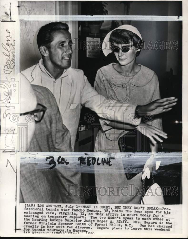1959 Press Photo Tennis player Pancho Segura & wife Virginia at court, CA- Historic Images