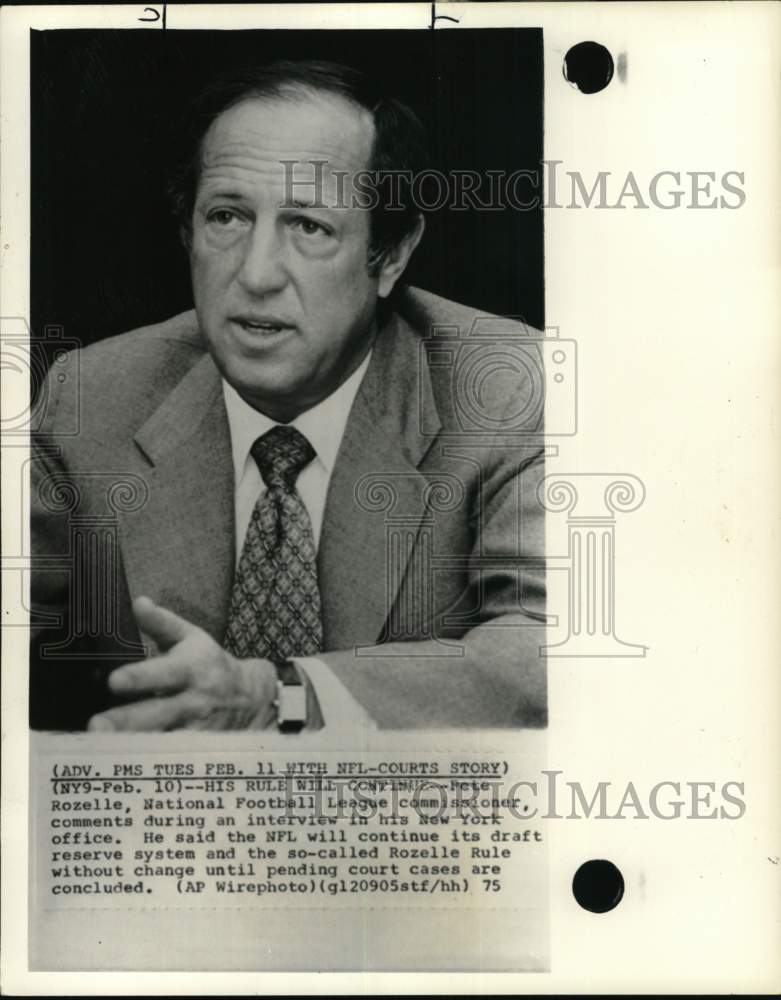 1975 Press Photo Football League Commissioner Pete Rozelle during interview, NY- Historic Images