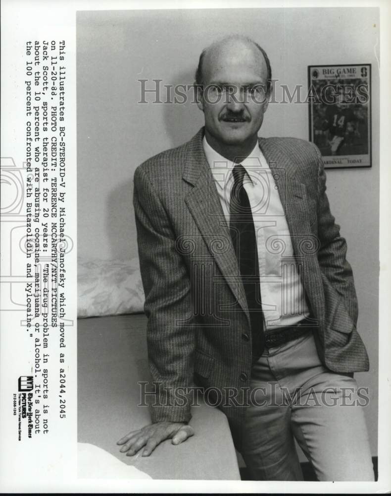 1988 Press Photo Portrait of Sports Therapist Jack Scott - pis03581- Historic Images