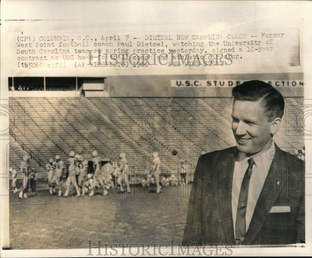1966 Press Photo University of South Carolina coach Paul Dietzel, Columbia, SC- Historic Images