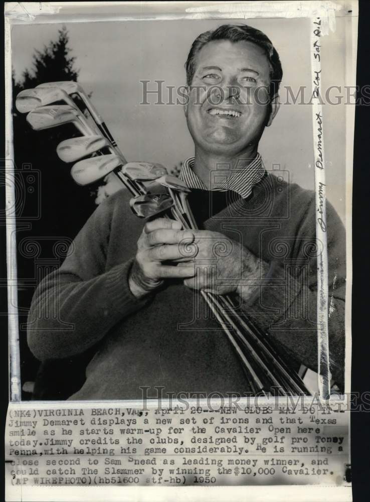 1950 Press Photo Jimmy Demaret holds Toney Penna-designed golf clubs, Virginia- Historic Images