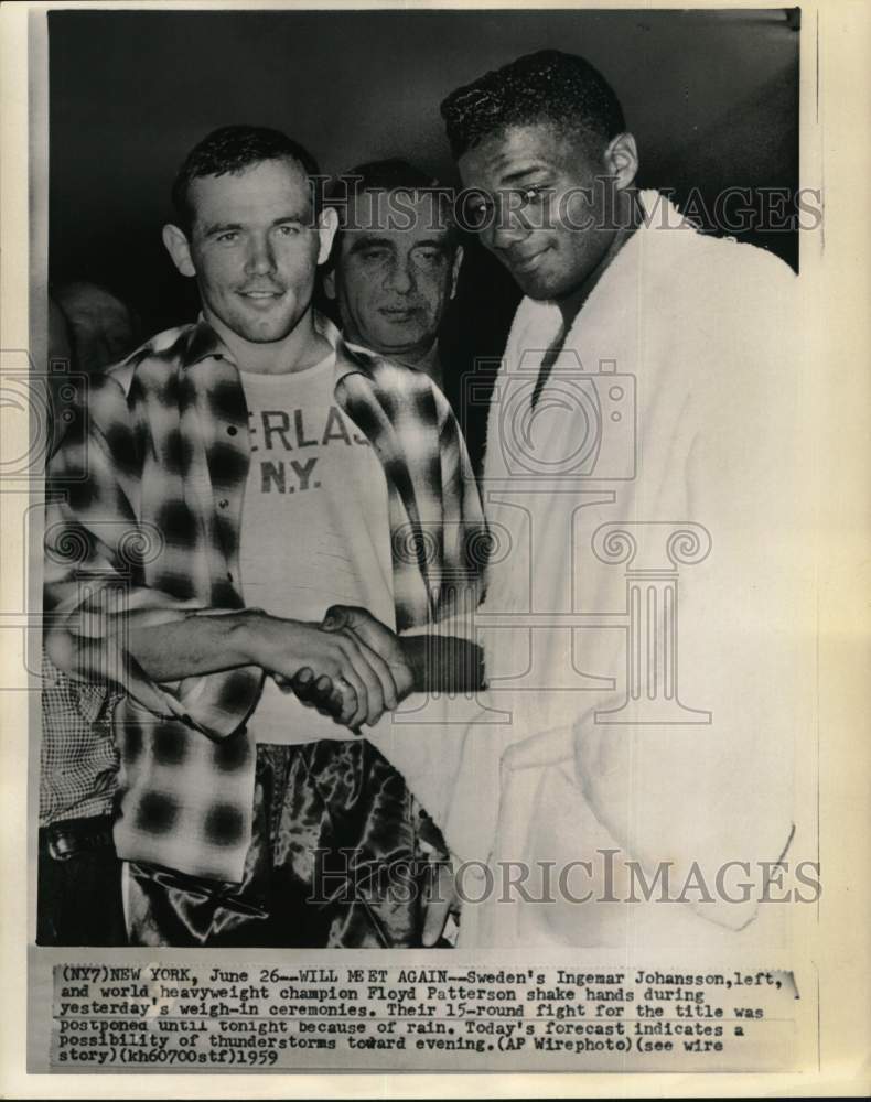 1959 Press Photo Boxers Ingemar Johansson &amp; Floyd Patterson, weigh-in, New York- Historic Images