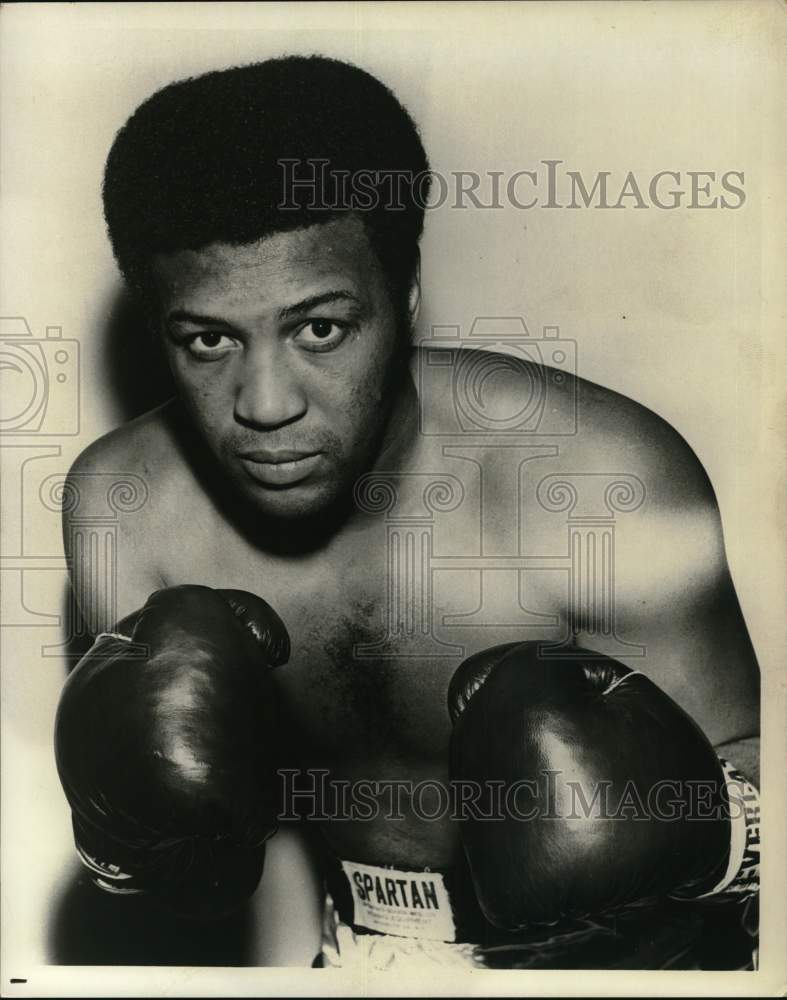 1971 Press Photo Boxer Jimmy Ellis shows fighting stance - pis05007- Historic Images