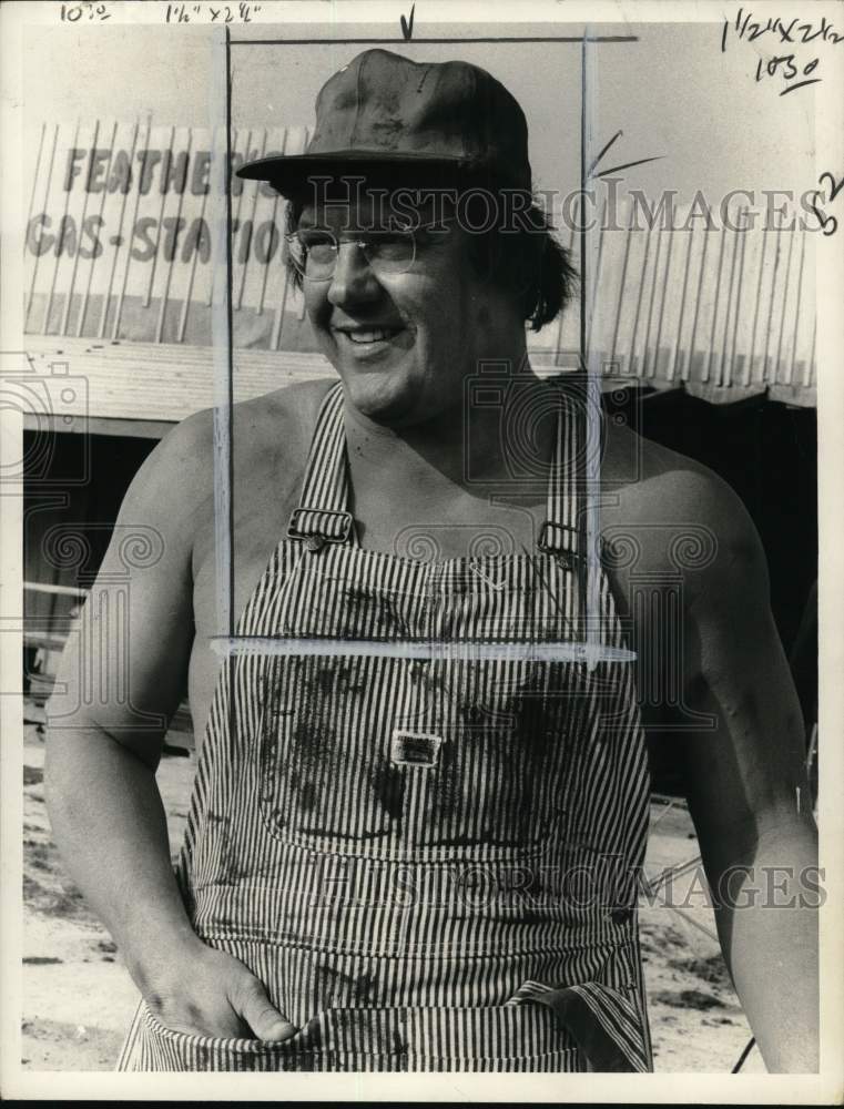 1974 Press Photo Former Detroit Lions' football player Alex Karras - pis05034- Historic Images