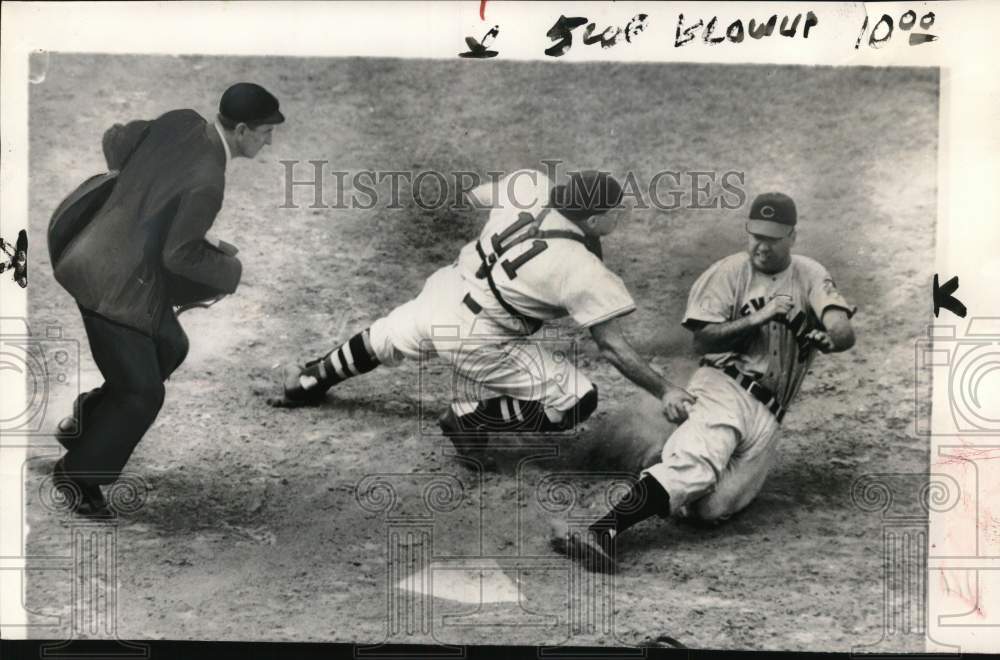 1950 Press Photo Boston Red Sox &amp; Cleveland Indians&#39; baseball game, Boston, MA- Historic Images