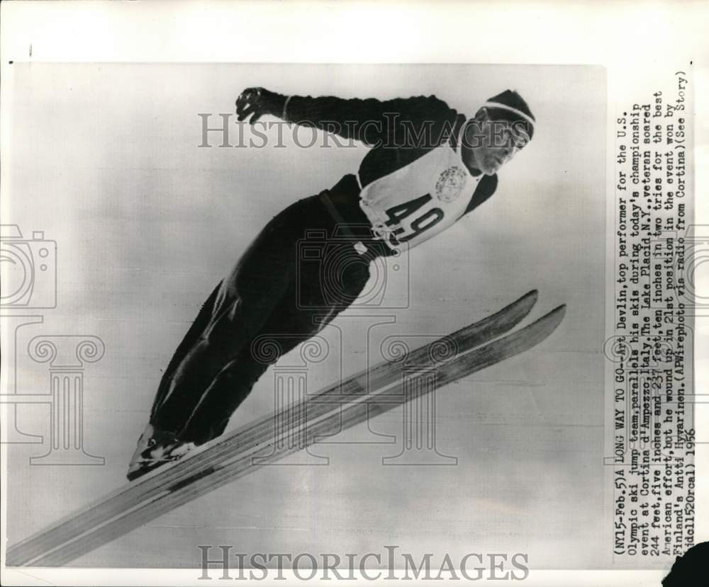 1956 Press Photo Top United States Olympic Ski Team Jumper Art Devlin In Italy- Historic Images
