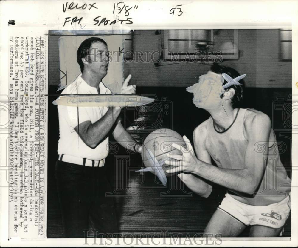 1974 Press Photo USC Trojans&#39; basketball Bob Boyd &amp; son Bill, Los Angeles- Historic Images
