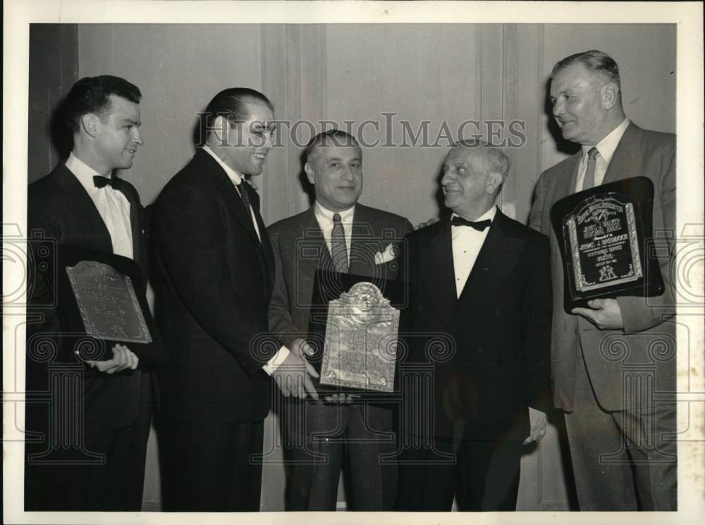 1955 Press Photo Boxing Writers Association gather for annual awards, New York- Historic Images