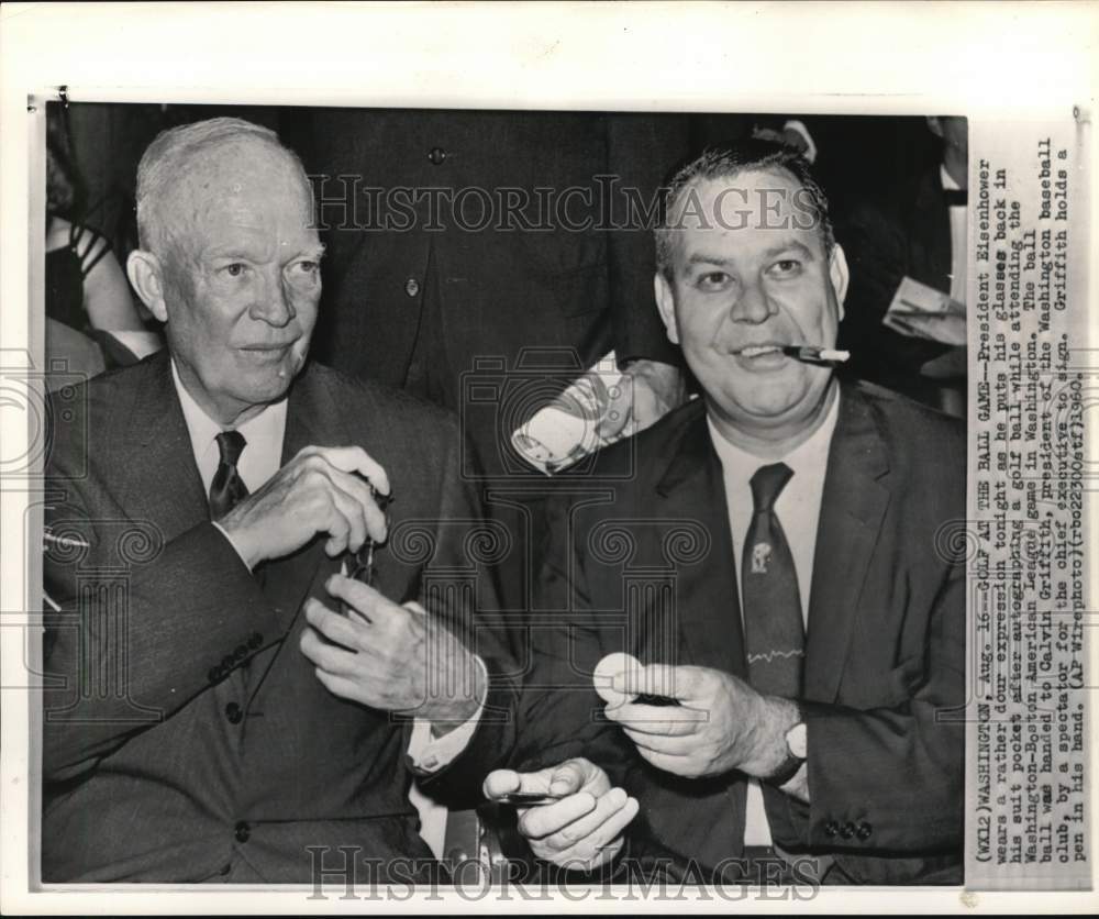 1960 Press Photo US President Eisenhower, baseball president Calvin Griffith, WA- Historic Images