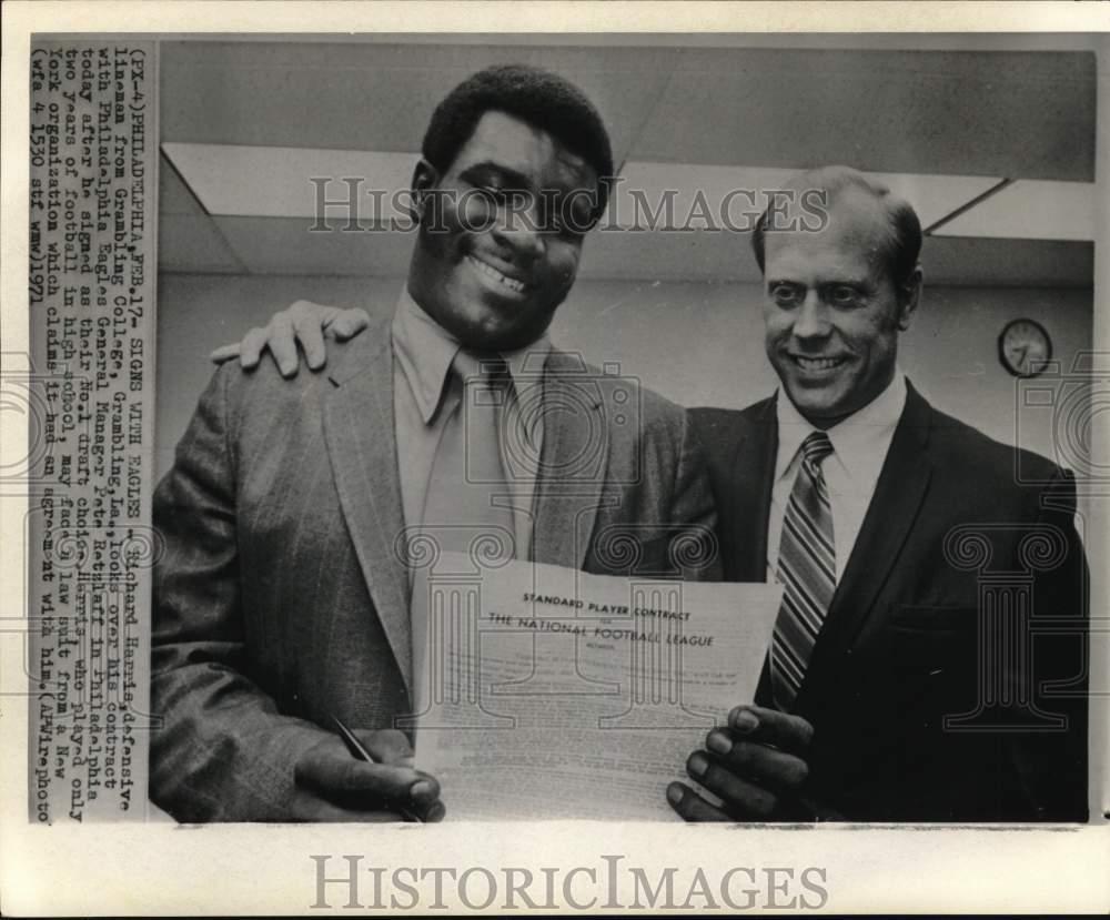 1971 Press Photo Richard Harris &amp; Eagles&#39; football manager Pete Retzlaff, PA- Historic Images