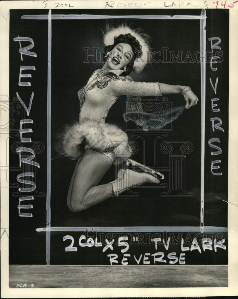 1955 Press Photo Ice skater Donna Atwood, "Toast of The Town" - pis05798- Historic Images