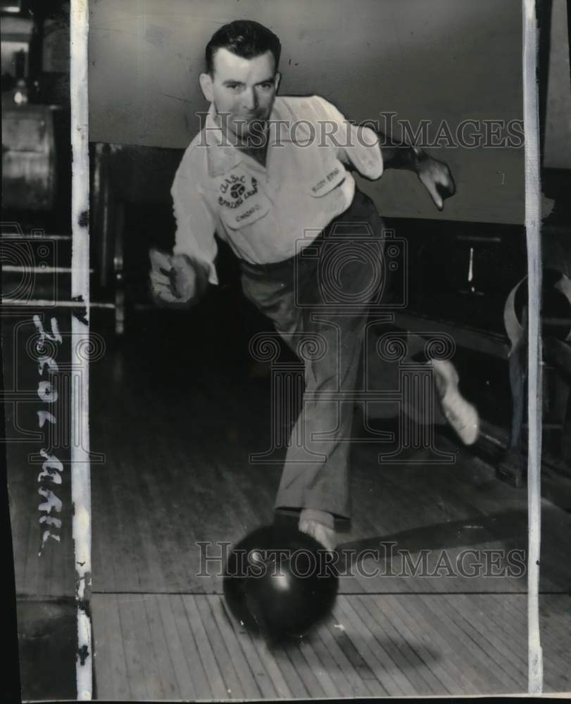 1947 Press Photo Buddy Bomar, "Bowler of the Year," Chicago, Illinois- Historic Images