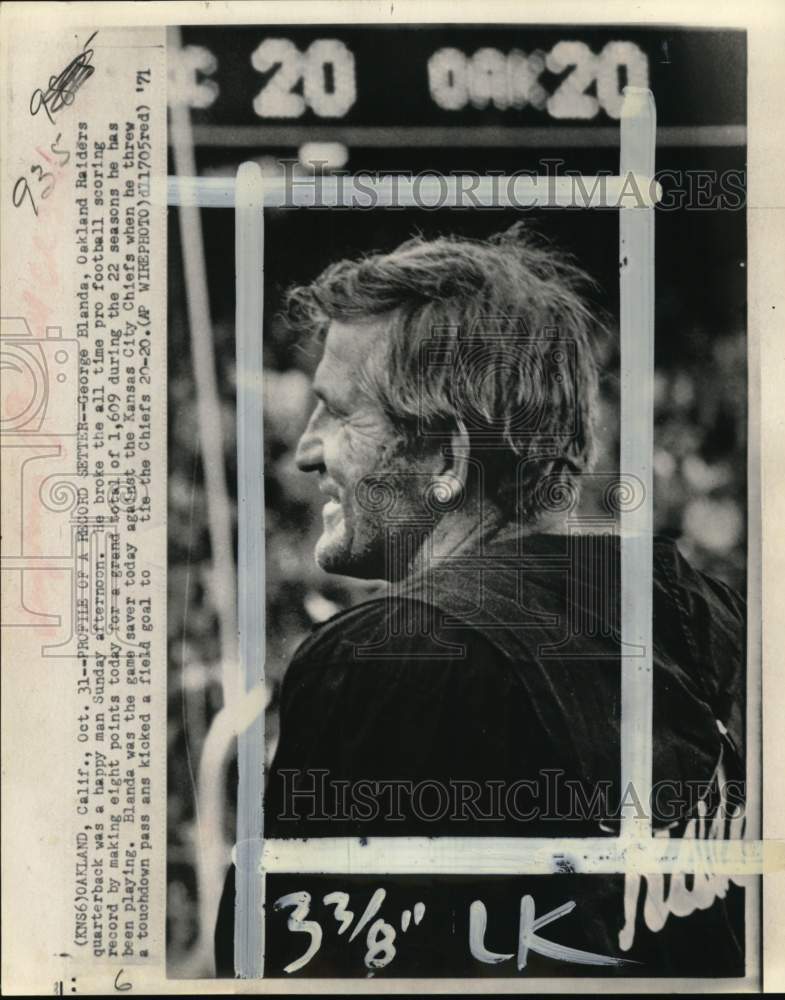1971 Press Photo Oakland Raiders football player George Blanda, California- Historic Images