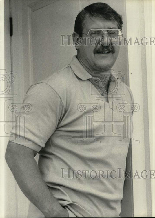 1983 Press Photo Ex-football player Alex Karras in "Webster" television series- Historic Images