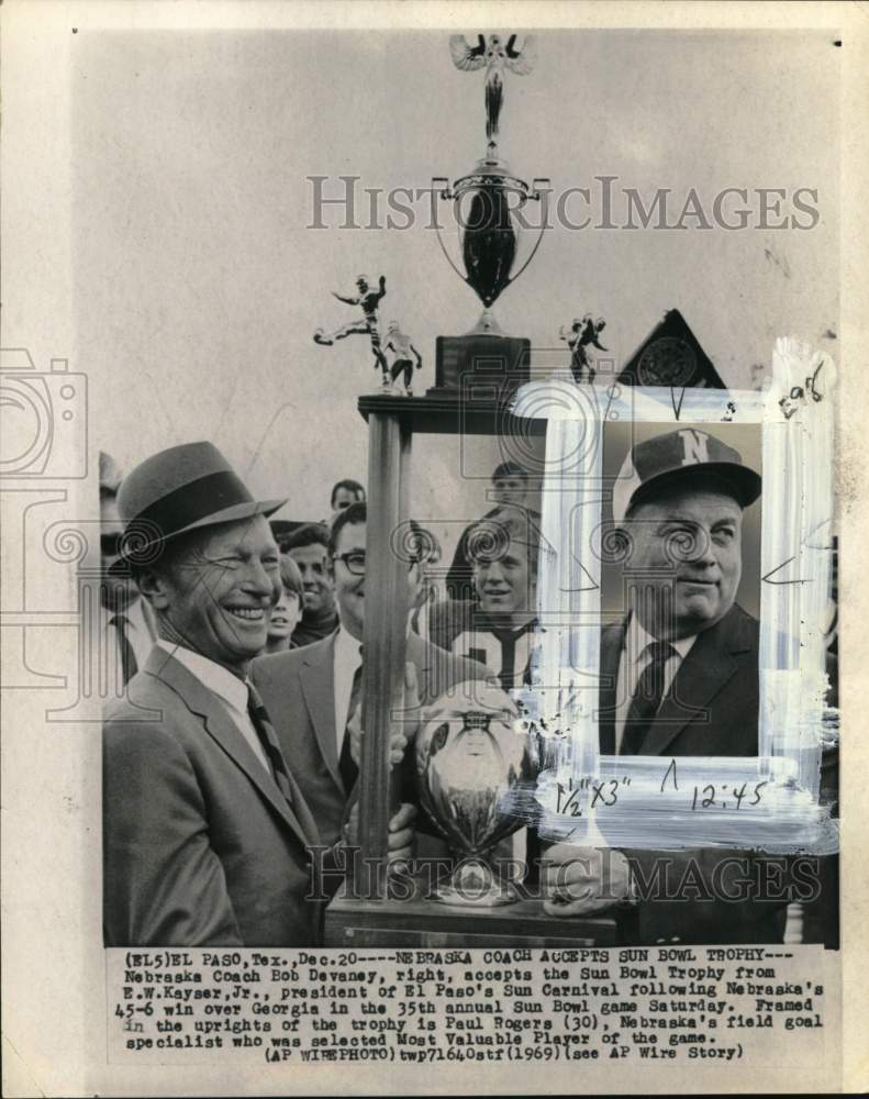 1969 Press Photo Football Bob Devaney accepts Sun Bowl Trophy, Texas- Historic Images