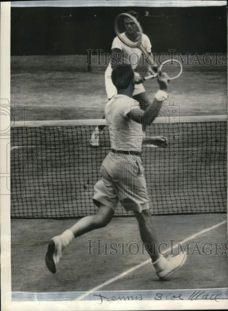 1948 Press Photo Victor Seixas &amp; Billy Talbert, Easter Grass Courts Tennis match- Historic Images