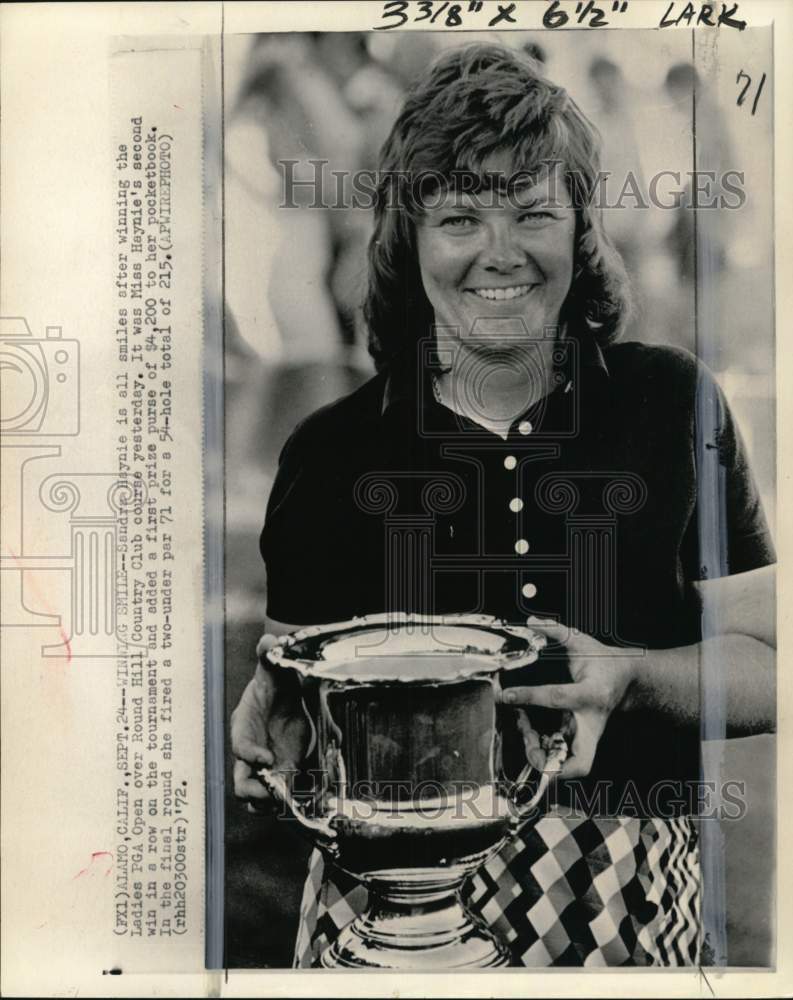 1972 Press Photo PGA Open winner, golfer Sandra Haynie with trophy, Alamo, CA- Historic Images