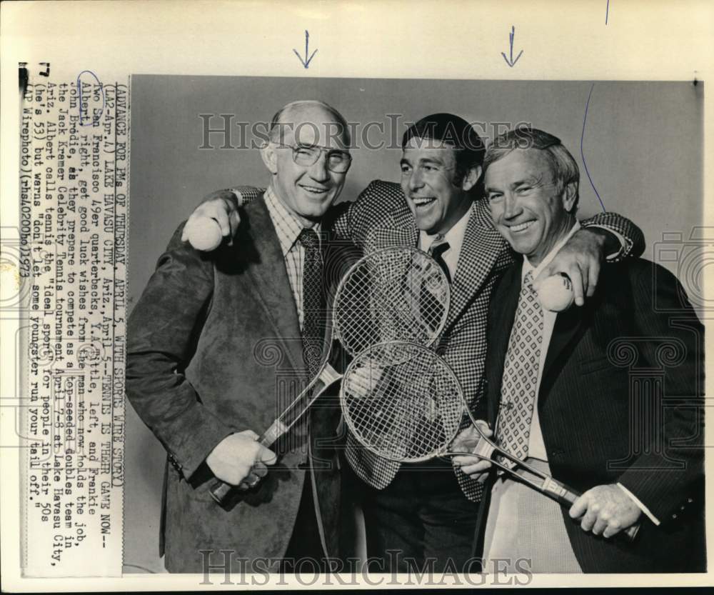 1973 Press Photo San Francisco 49ers&#39; Y.A. Tittle &amp; others, Celebrity Tennis, AZ- Historic Images
