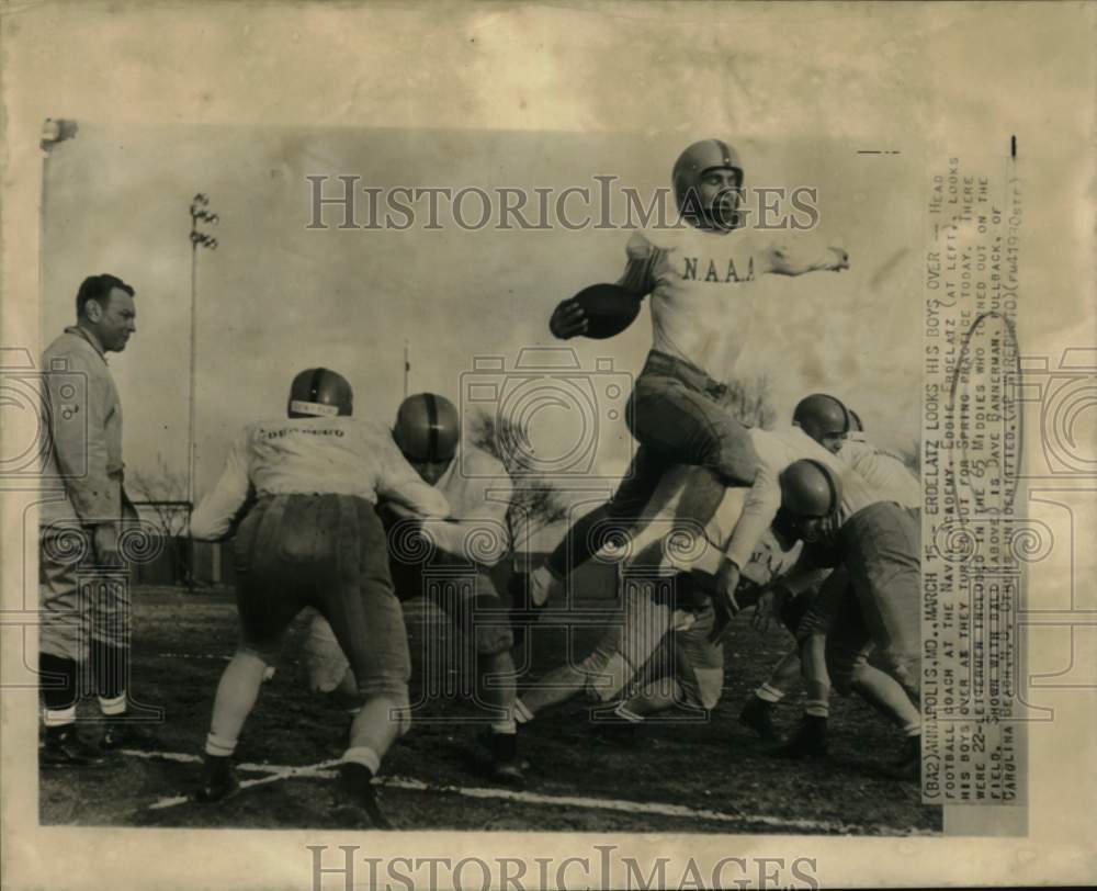 1950 Press Photo Naval Academy football team Spring training, Annapolis, MD- Historic Images