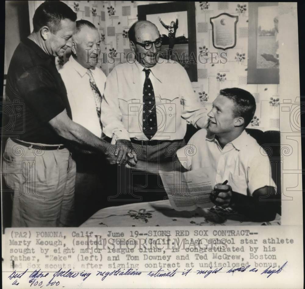 1952 Press Photo Baseball player Marty Keough with father &amp; Red Sox scouts, CA- Historic Images