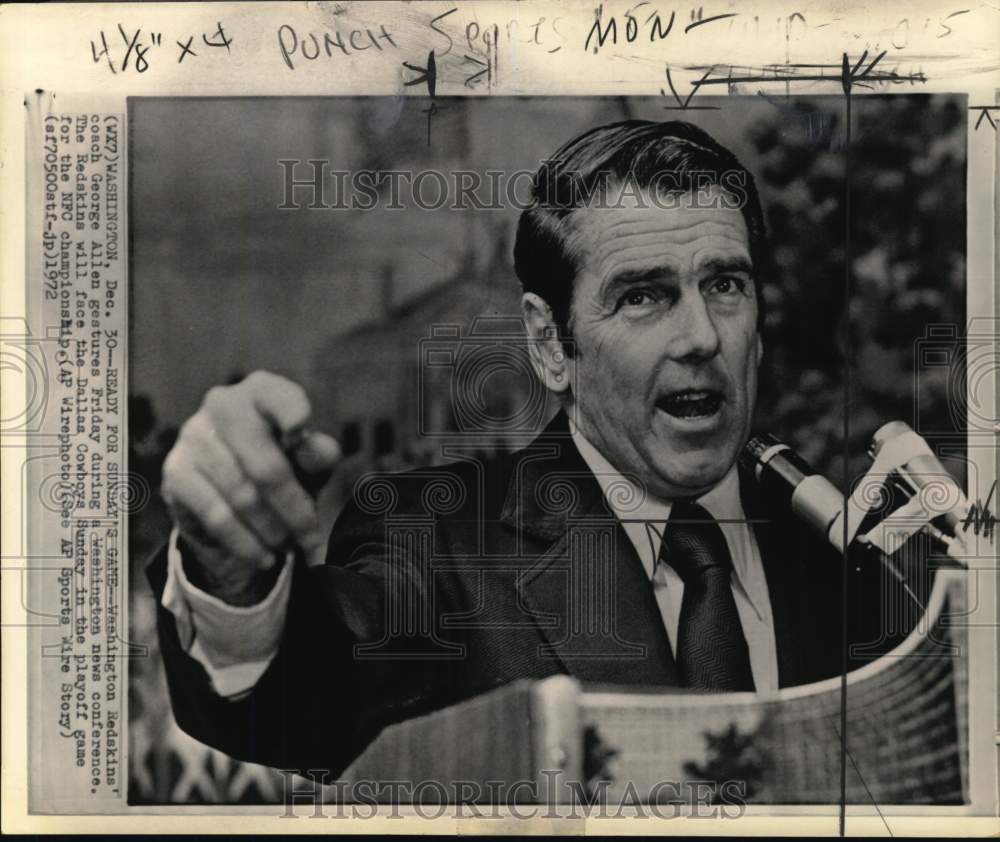 1972 Press Photo Redskins&#39; football George Allen at press conference, WA- Historic Images
