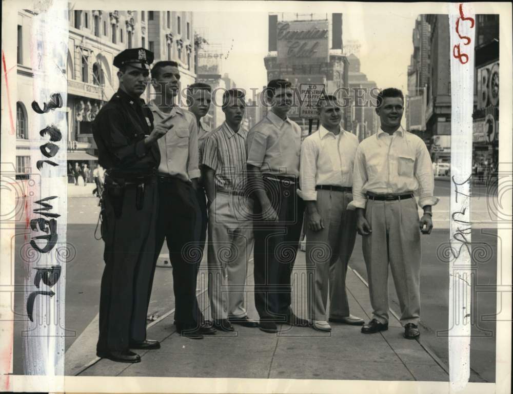 1954 Press Photo Hearst Sandlot Classic Baseball Players With New York Patrolman- Historic Images