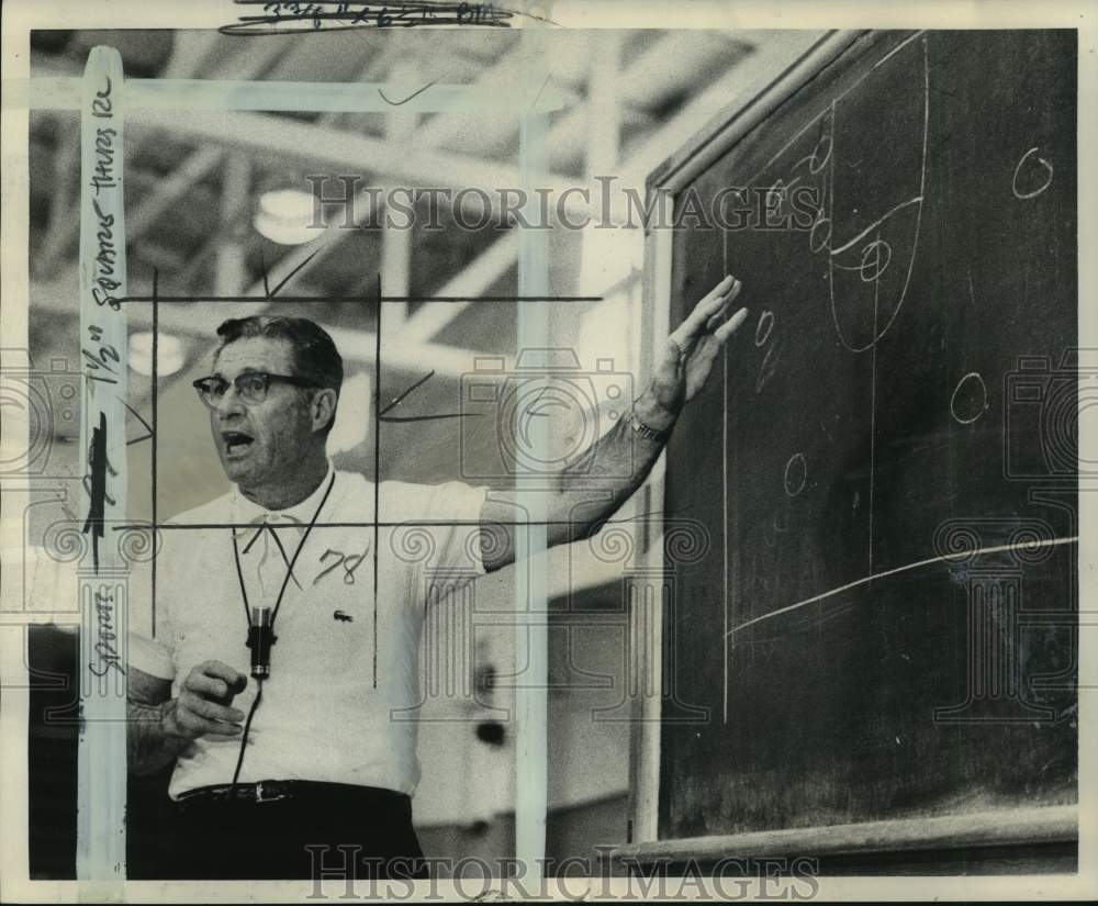 1968 Press Photo University of Utah&#39;s basketball coach Jack Gardner, Seattle, WA- Historic Images